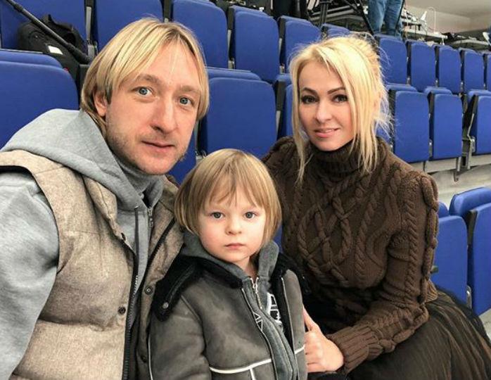 Сын Рудковской и Плющенко выиграл свои первые соревнования по фигурному  катанию
