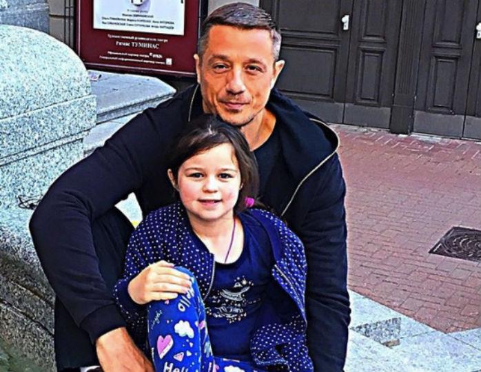 Сын Любови Полищук показал восьмилетнюю внучку актрисы, которая растет ее  точной копией