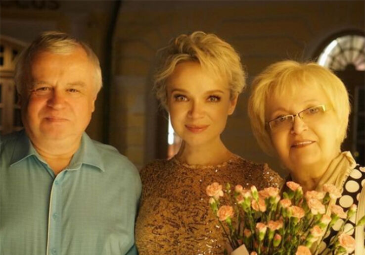 В свой день рождения Виталина Цымбалюк-Романовская призналась, что потеряла обоих родителей