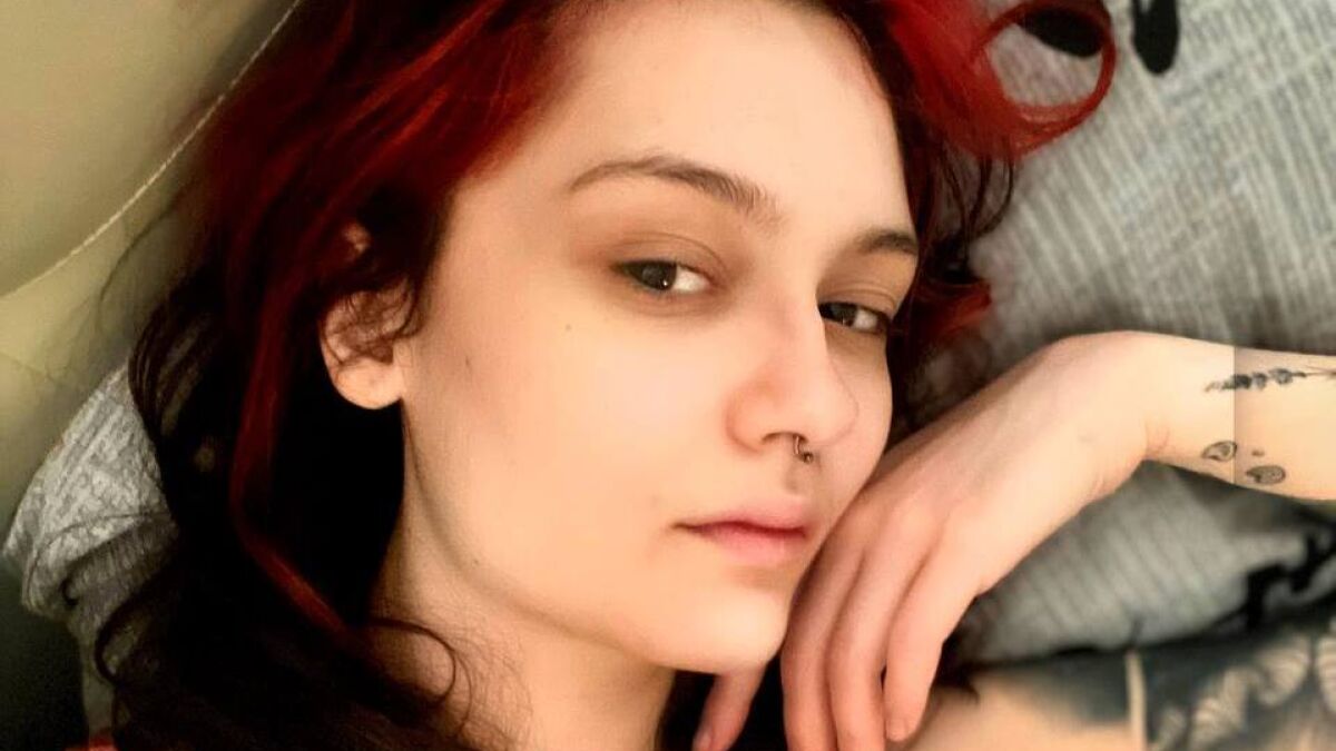 Дочь Андрея Кончаловского и Юлии Высоцкой, пострадавшая в ДТП, три месяца находится в коме