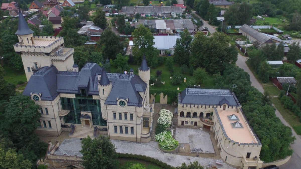 Замок Аллы Пугачевой сверху. Фото: Руслан Вороной/ КП 