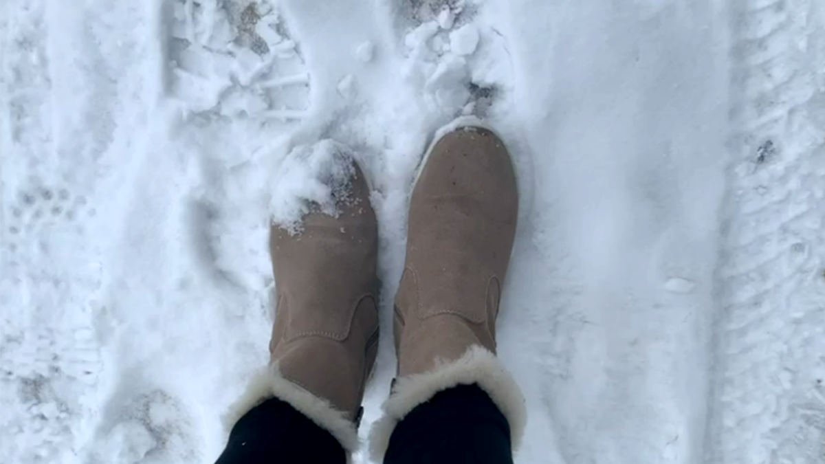 Как не скользить в обуви зимой