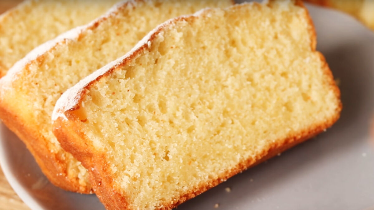 Аппетитный творожный кекс «как в супермаркете»: замесил и в печь – проще сырников 