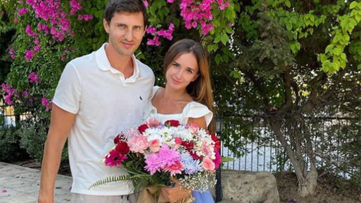 Рита Агибалова из «Дома-2» показала пикантное фото с мужем