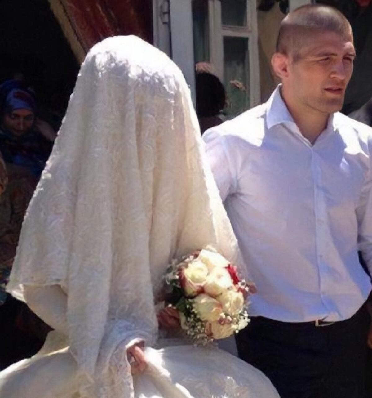 Свадьба хабиба нурмагомедова фото с женой