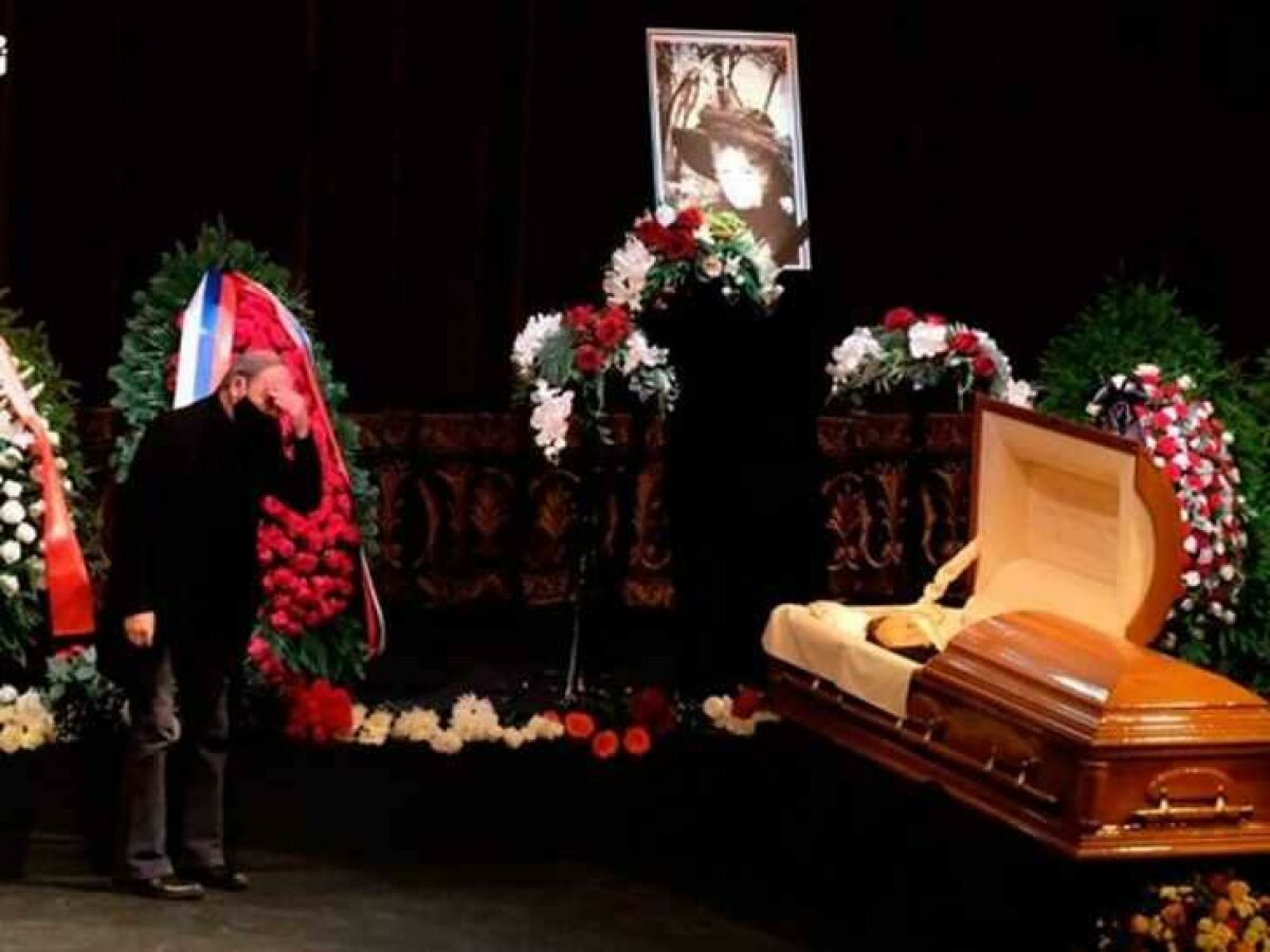 смерть фриске фото похорон