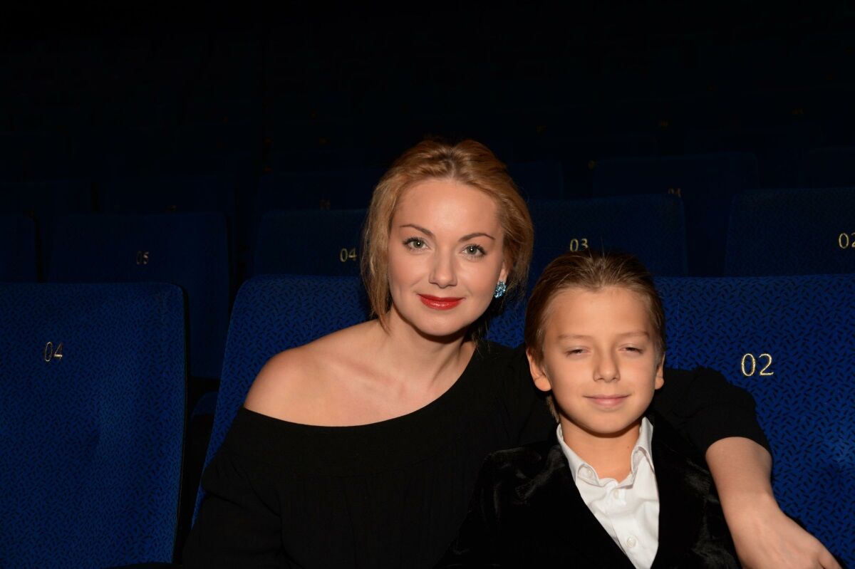 Ольга Будина с сыном 2022 год